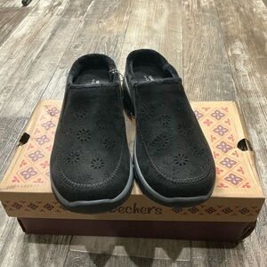 Skechers Easy Going Sweet Moves Black Floral Slip-Ons Size 6.5